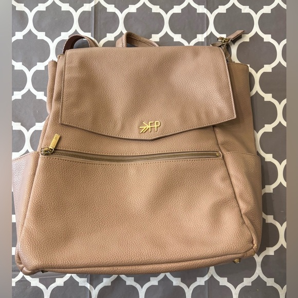 FRESHLY PICKED Classic Diaper Backpack Bag II in Aspen - Picture 3 of 16